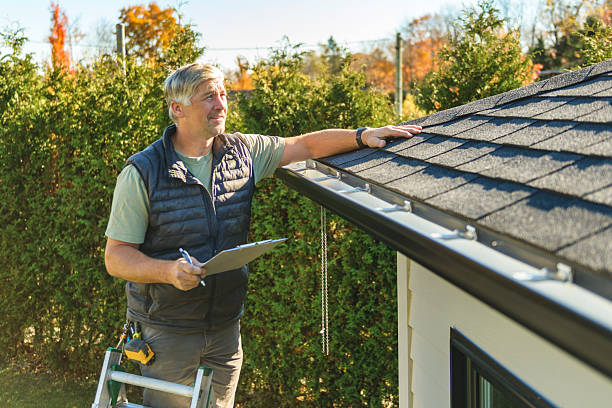 Professional Roofing technician working in Alexandria, VA